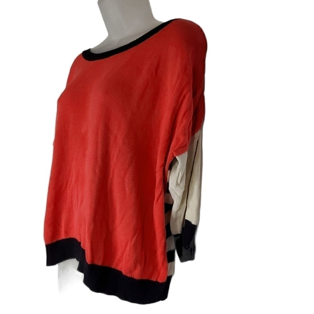 Onea Multimedia Zip Sweater - Picture 4 of 10